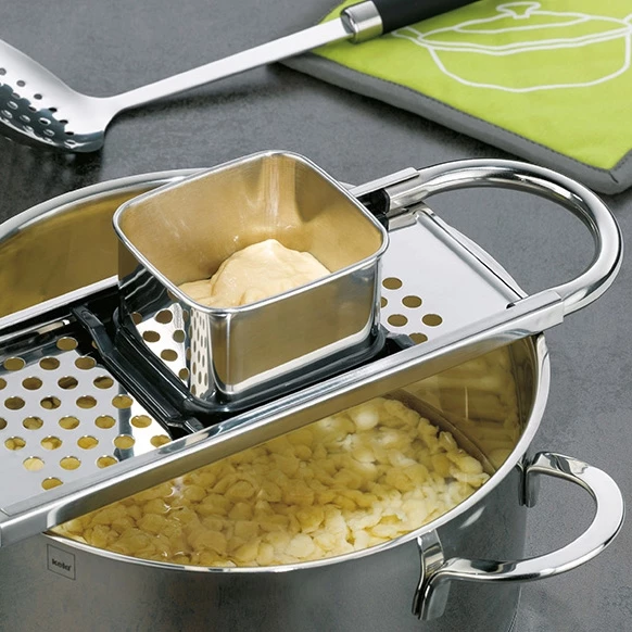 Spätzleshobel Emma 4 Spätzleshobel Emma – Bild 2